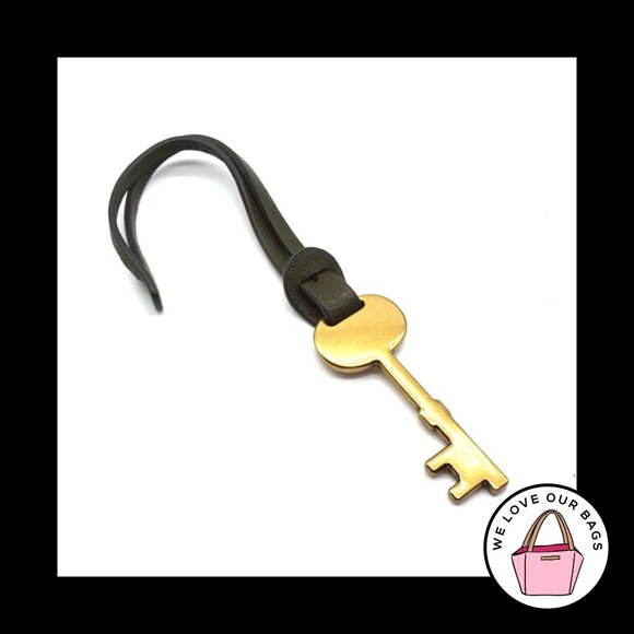 New FOSSIL Gold Brass KEY Green LEATHER Strap Fob Bag Charm Keychain Hang Tag - Picture 1 of 3